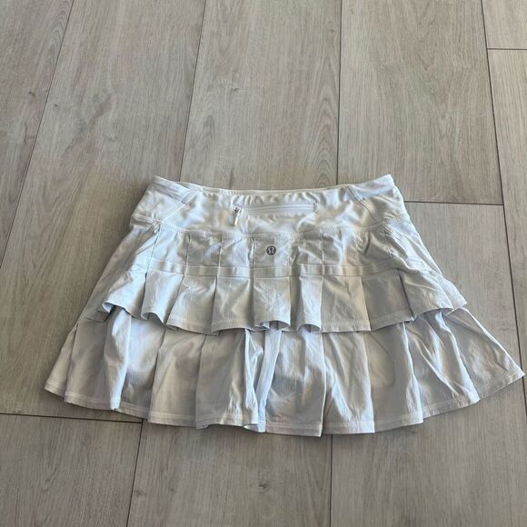 Lululemon women’s skirt size 4 - Picture 4 of 7